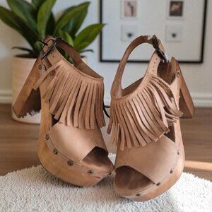 Five Worlds by Cordani Tijuana Tan Fringe Platform Sandals Wooden Heels EU 36.5‎